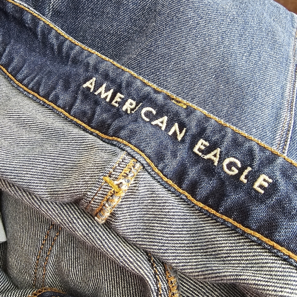American Eagle Tomgirl Ankle Straight Jeans Distressed Mom Button Fly 18 Reg. - Picture 3 of 10